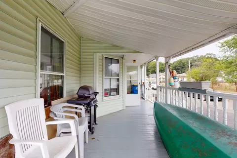 Exterior - 9 Parkview Ave, Beverly, MA 01915 photo 3 of 9