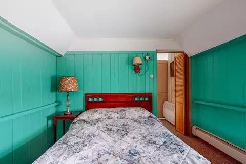 Bedroom - 9 Parkview Ave, Beverly, MA 01915 photo 6 of 8