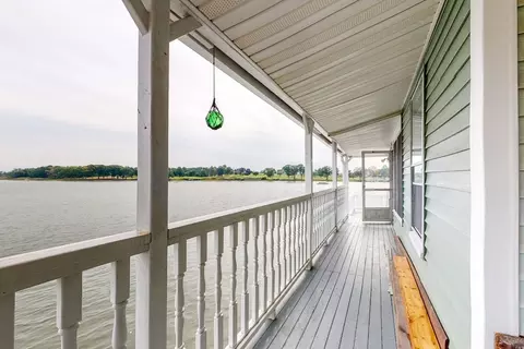 9 Parkview Ave, Beverly, MA 01915