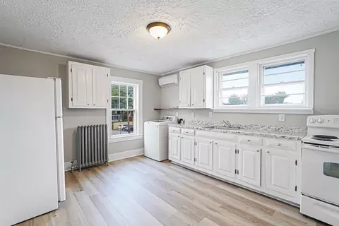 72 Main, Pepperell, MA 01463 photo 4