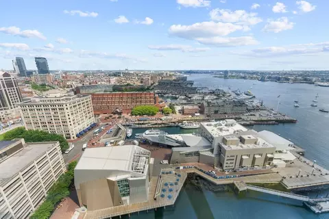 View/Area - 85 E India Row #25A, Boston, MA 02110 photo 3 of 6