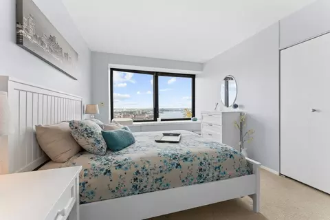 Bedroom - 85 E India Row #25A, Boston, MA 02110 photo 1 of 2
