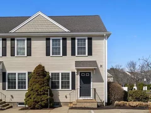 18 Boxberry Ln #18, Rockland, MA 02370