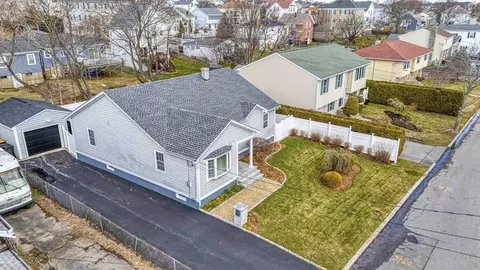 View/Area - 213 Boyden St, Fall River, MA 02721 photo 2 of 4