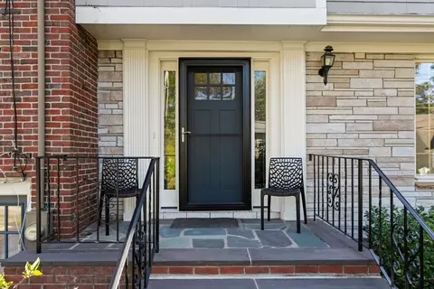 14 Melrose Ave, Needham, MA 02492 photo 5