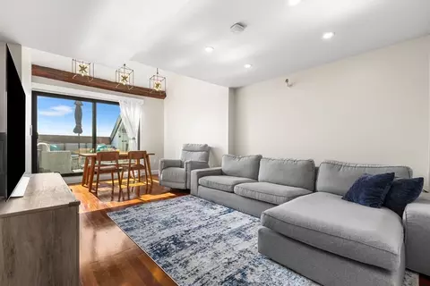42 Eighth St #2514, Boston, MA 02129