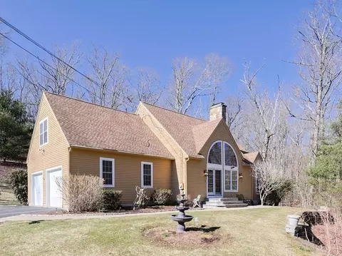 291 Millbury St, Auburn, MA 01501