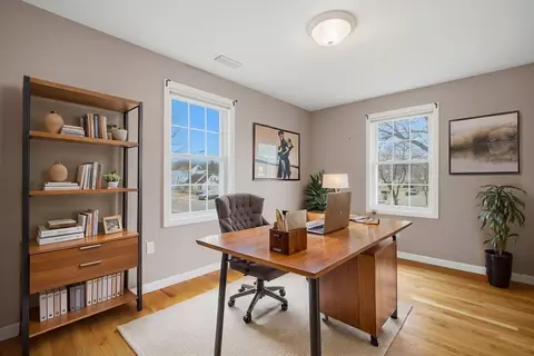70 Hartwick St, Springfield, MA 01108 photo 18