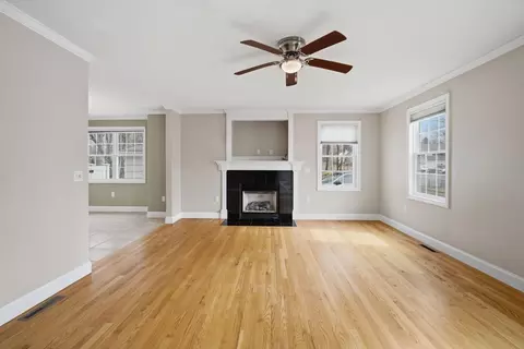 70 Hartwick St, Springfield, MA 01108 photo 15
