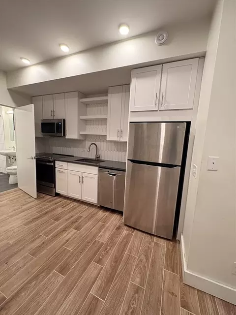 272 Talbot Ave #304, Boston, MA 02124