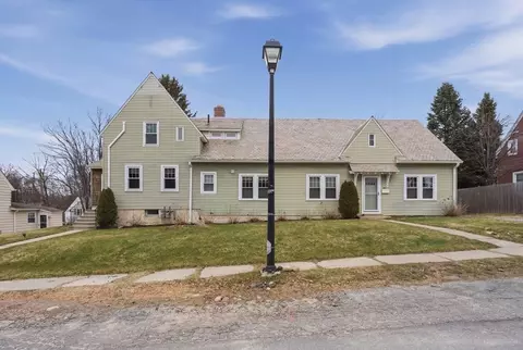 24-26 Watt Rd, Worcester, MA 01606