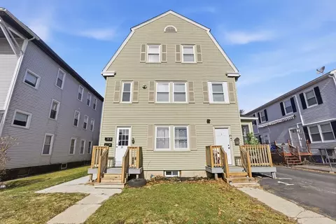 18 Haynes St, Worcester, MA 01603