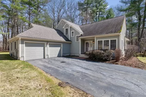 34 Pickman Dr #34, Bedford, MA 01730