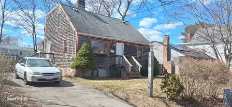 45 Perry Ave, Brockton, MA 02302
