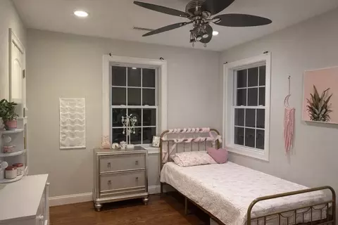 Bedroom - 37 W Millbury Rd, Sutton, MA 01590 photo 3 of 5