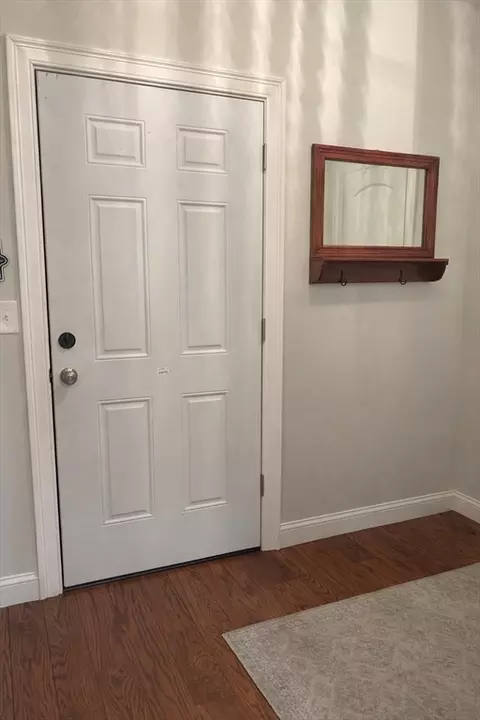 Entry Way - 37 W Millbury Rd, Sutton, MA 01590 photo 2 of 4