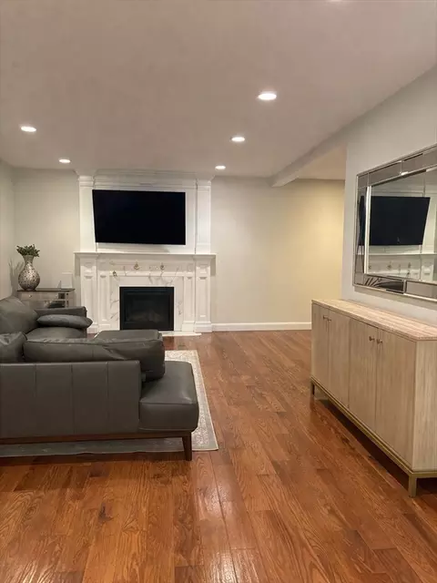 Living - 37 W Millbury Rd, Sutton, MA 01590 photo 2 of 2