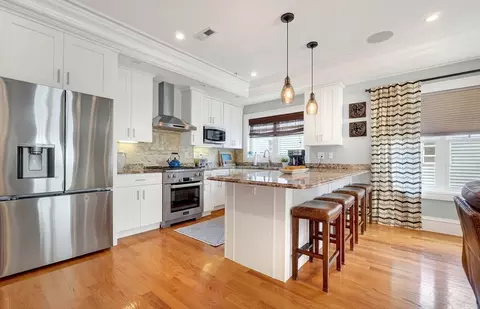 627 E 2nd St #3, Boston, MA 02127