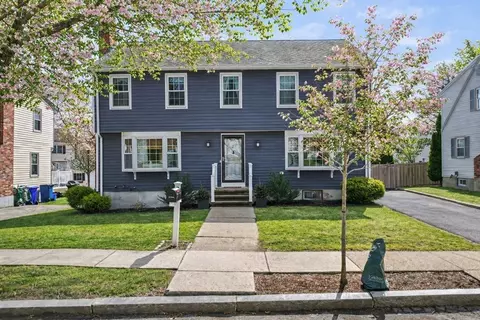 4 Eagle St, West Roxbury, MA 02132