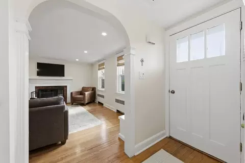 Entry Way - 25 Wakefield St, Reading, MA 01867 photo 1 of 6