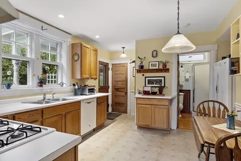 6 Moore Ave, Worcester, MA 01602 photo 15