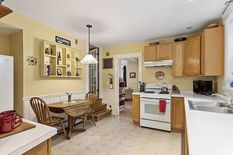 6 Moore Ave, Worcester, MA 01602 photo 17