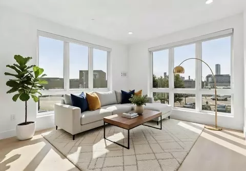20 W 5th #2L, Boston, MA 02127
