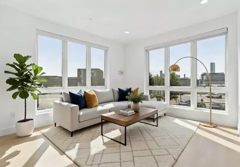 20 W 5th #2L, Boston, MA 02127