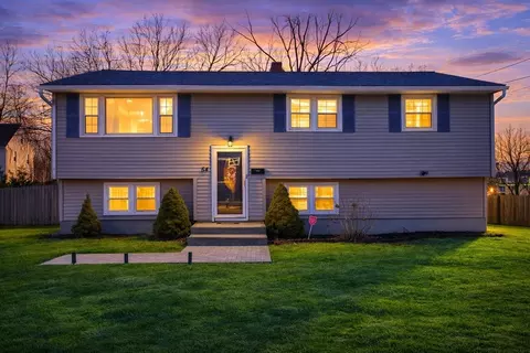 54 Blanchard, Leominster, MA 01453