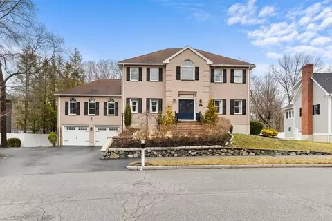 31 Zachary Ln, Reading, MA 01867