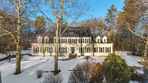 15 Wadsworth Way, Sharon, MA 02067