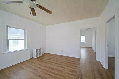 401 Buffinton St, Fall River, MA 02721 photo 7