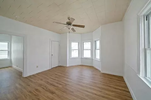 401 Buffinton St, Fall River, MA 02721 photo 8