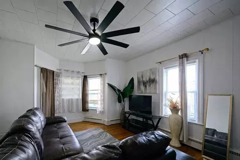 401 Buffinton St, Fall River, MA 02721 photo 3