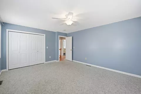 Bedroom - 43 Morningside Park, Springfield, MA 01108 photo 6 of 11