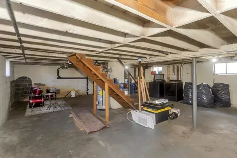 127 Governor St, Springfield, MA 01104 photo 32