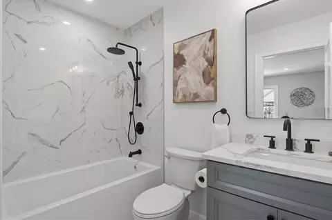 Bath - 5 Springdale Ave, Saugus, MA 01906 photo 1 of 4