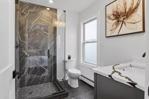 Bath - 5 Springdale Ave, Saugus, MA 01906 photo 2 of 4