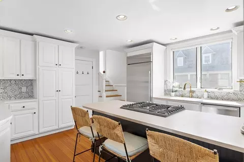 72 B St, Hull, MA 02045 photo 13