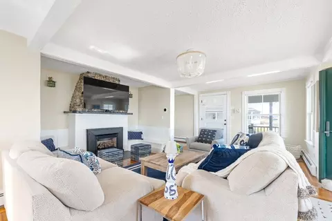 72 B St, Hull, MA 02045 photo 7