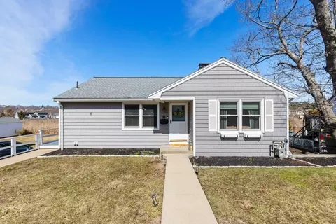 70 Bass Ave, Gloucester, MA 01930