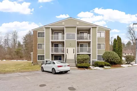 3 Bridgeview Cir #58, Tyngsborough, MA 01879
