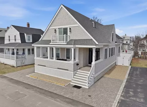 55 A St, Hull, MA 02045