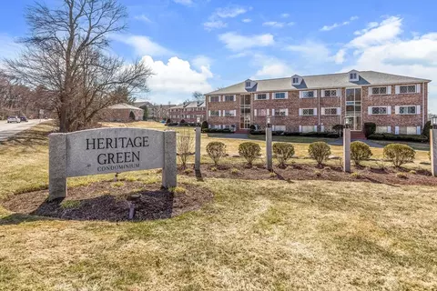 30 Fernview Ave #4, North Andover, MA 01845