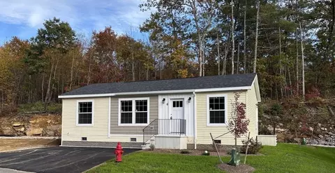6 Pinrock Dr, Sturbridge, MA 01566