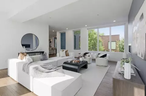 14 I St #7, Boston, MA 02127