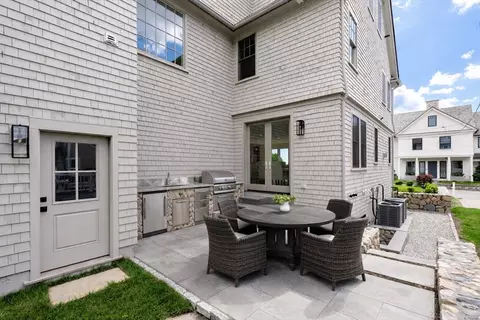 Exterior - 2 Collier Rd, Scituate, MA 02066 photo 4 of 4
