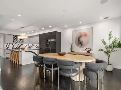 288 C St #5, Boston, MA 02127