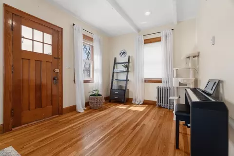 Entry Way - 9 Second St, Wakefield, MA 01880 photo 4 of 9