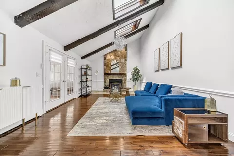 33 Old Farm Rd, Reading, MA 01867 photo 6